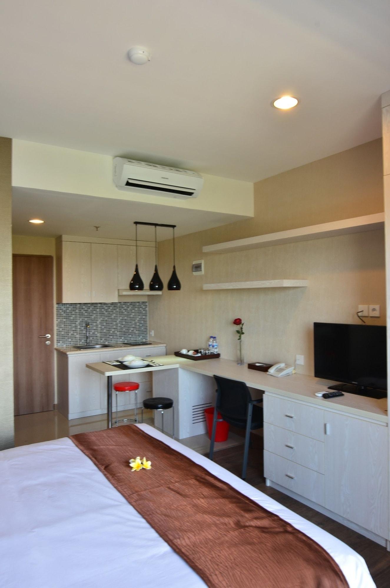 Student Park Hotel Yogyakarta Esterno foto