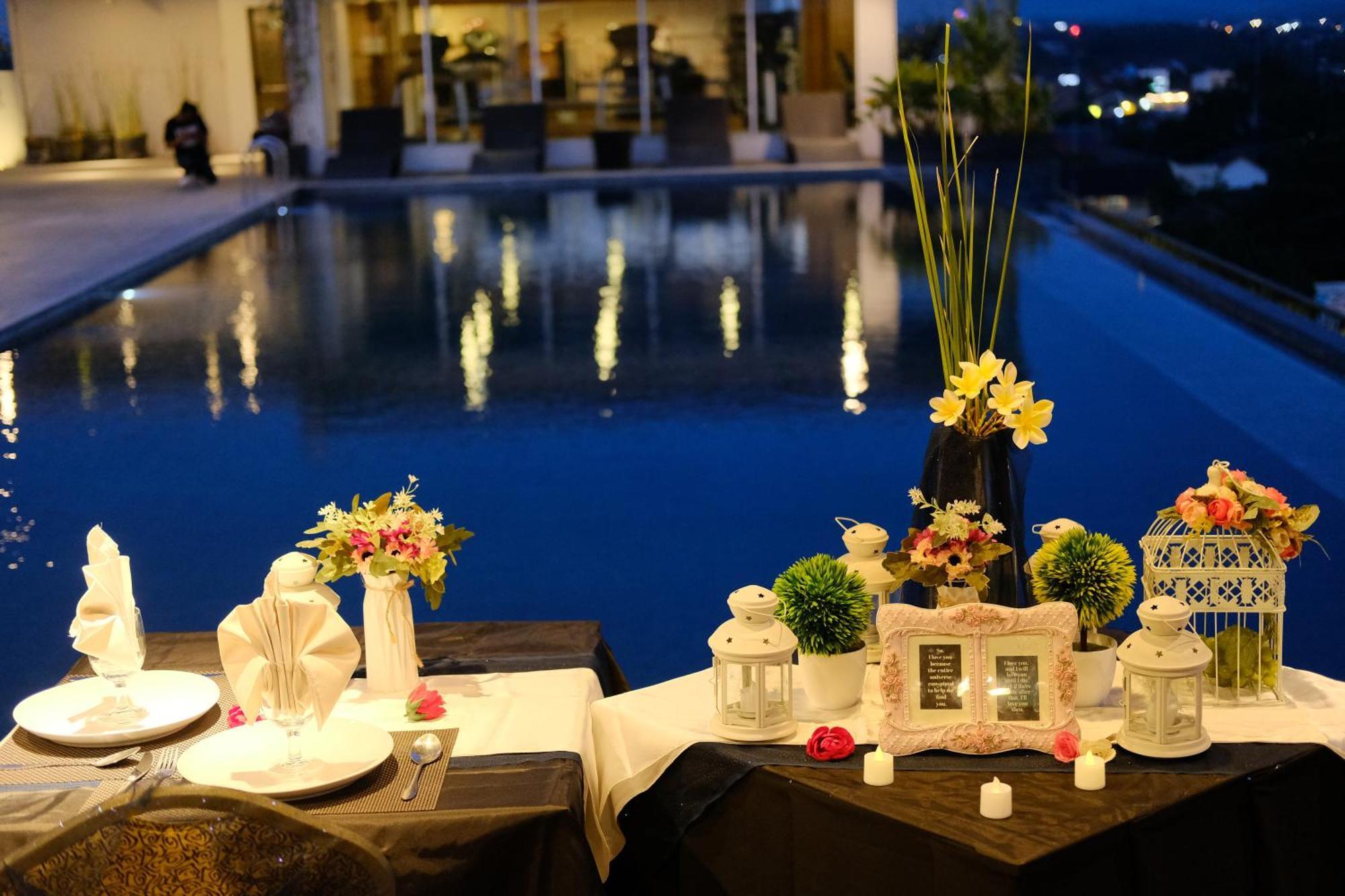 Student Park Hotel Yogyakarta Esterno foto