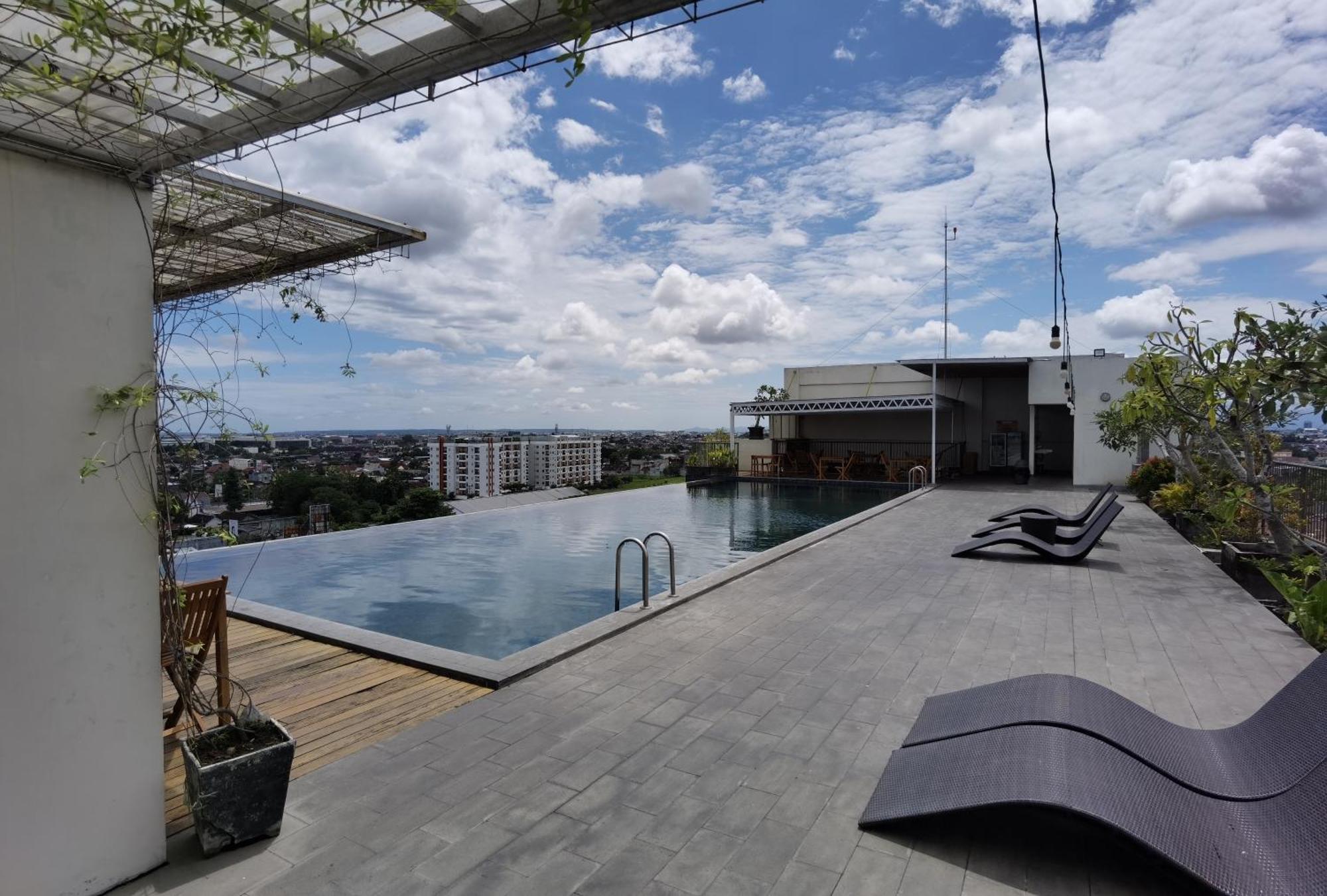 Student Park Hotel Yogyakarta Esterno foto